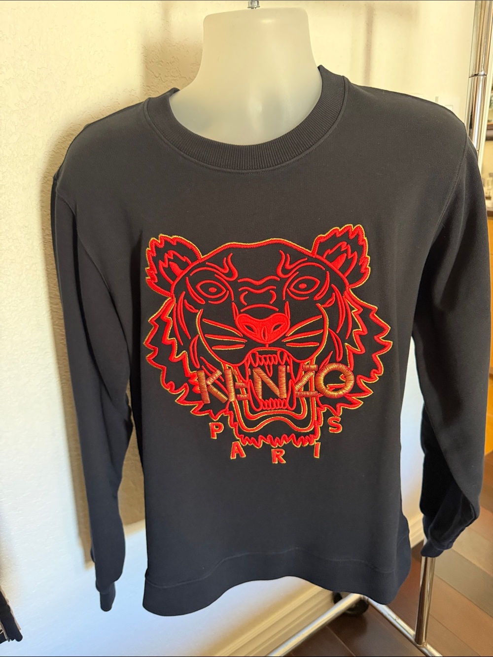 Kenzo Black Crewneck Sweatshirt with Red Tiger Embroidery